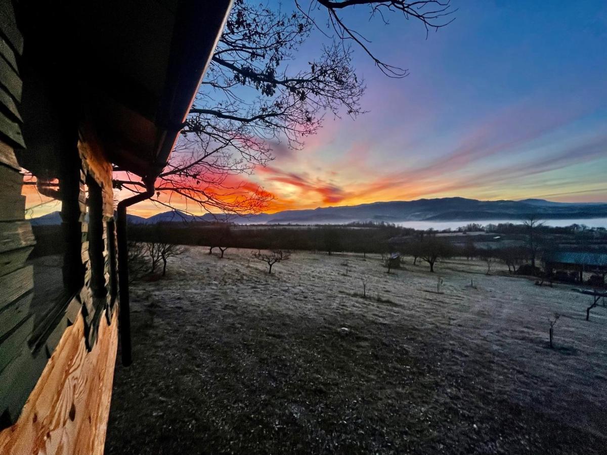 Langaland Glamping Hotel Susenii Birgaului Exterior photo